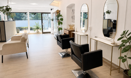 Friseursalon Maximilian: Friseur in Kösching