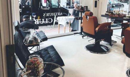 Arthurs Hair Club: Kosmetikstudio in Essen