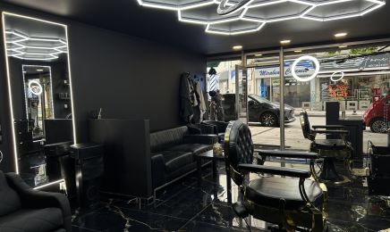 BLACK BARBER  : Barbier à Châteaurenard