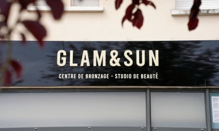Glam & Sun - Centre de bronzage et Studio de beauté : Barbier à Crépy-en-Valois