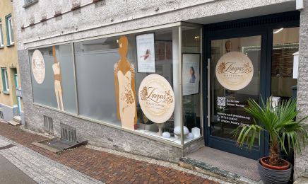 Kosmetikstudio Zinepas Beauty Lounge: Kosmetikstudio in Giengen an der Brenz