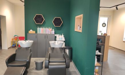 Schönheit am Kopf - Christina Wörle : Friseur in Egling an der Paar