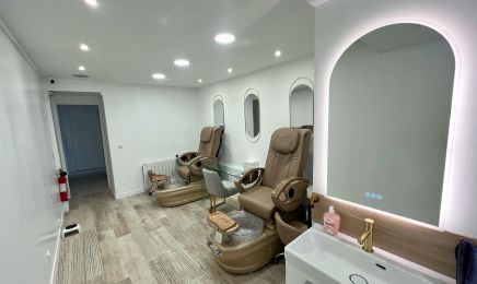 VNails : Manucure à Versailles