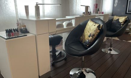 Beauty Lounge & Spa by Claudia : Nagelstudio in Schwabach