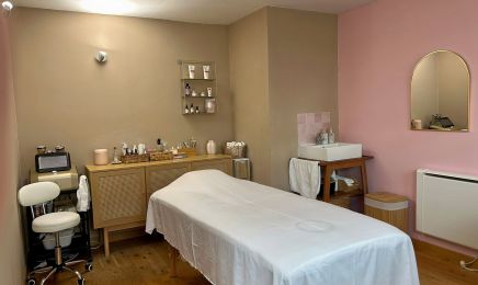 Renata Lima Massages & Bien-Être : Institut de beauté à Lescure-d'Albigeois