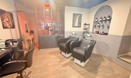 Chez lili : Coiffeur à Béziers