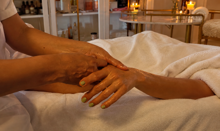 Yussie Zen et Chic : Institut de beauté à Saintes-Maries-de-la-Mer