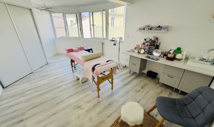 Lili-Beauté & Coiffure Afro  : Institut de beauté à Dijon