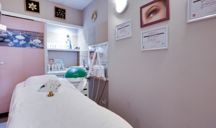 Autour des Ongles - Douceur d'Asie : Manucure à Béziers