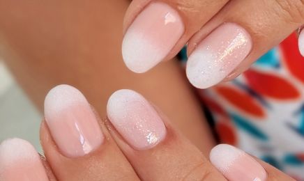 Clémence De Rossi - Nail Artist : Coiffeur à Langueux