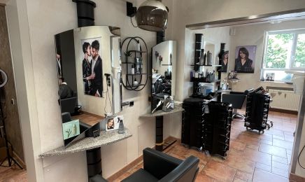 Haargenau : Kosmetikstudio in Wassenberg