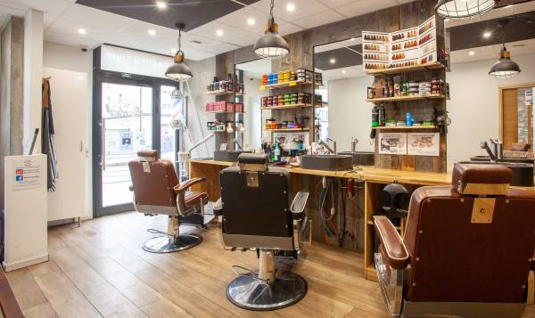 Barber & Beauty Bar
