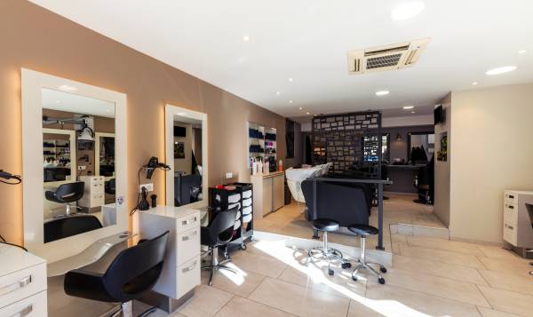 Y Style by Laetiss Montmerle sur Saône