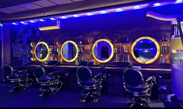 Goldene Schere / Salon Ahmed