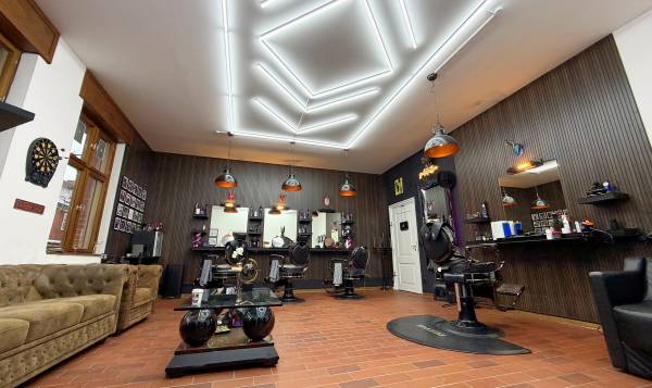 Bonne Coiffure / Barber House