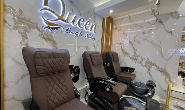 Queen Beauty & Academy