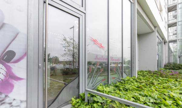 Julia Nails Bordeaux