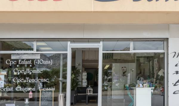 Les 7 secrets d'Isis chez Kiss coiffure