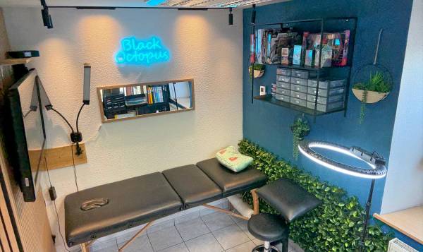 Black Octopus  