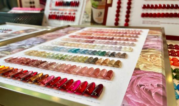 Vu nails