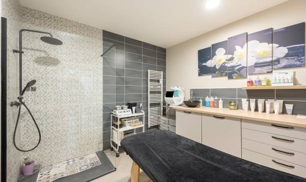 Jess’ Beauté / Jess’ Ongles