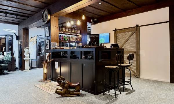 Dino‘s Barber Haus