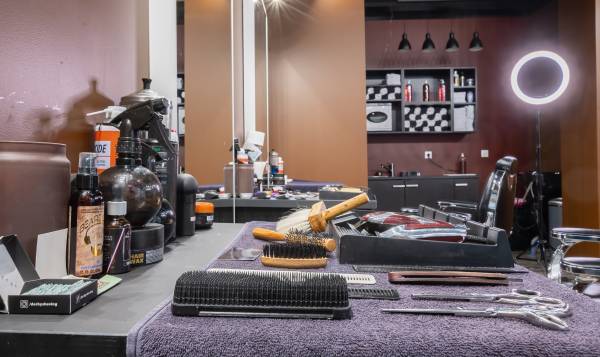 French Barber Montparnasse Coiffeur Barbier 