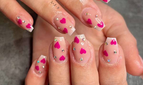 LES JOLY NAILS By Estelle