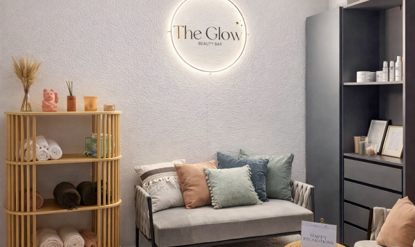 The Glow Beauty Bar | Head Spa | Beauté & Bien-Etre