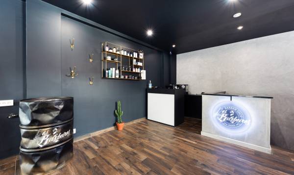 Los Barbeiros Paris Barbershop