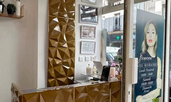 Crystal Beauty Salon 