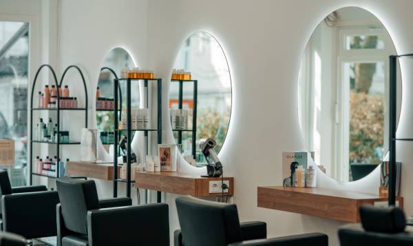 Vahids Hairstore