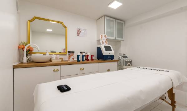 Institut de Beauté - Eiffel Shop 