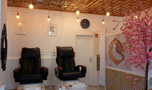 Diamond Nails & Beauty am Hauptbahnhof 