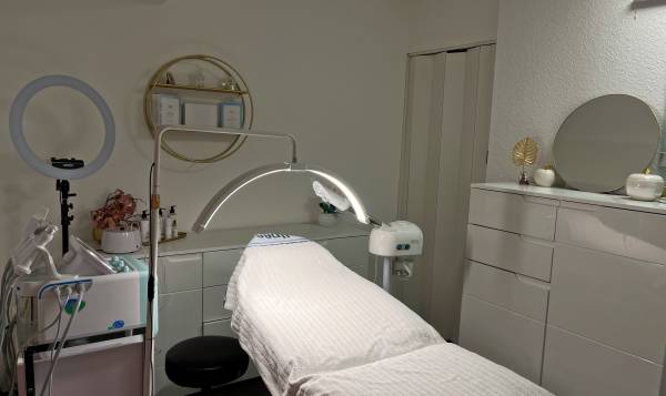 Angel Beauty lab 