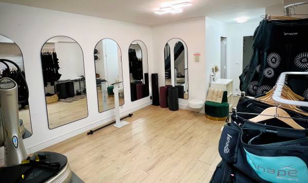 Elite Form (electrostimulation&Pilates reformer)