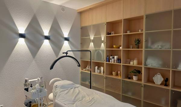 BEAUTY LOFT Academy & Cosmetics