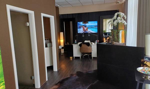 EM Beauty Haus der Orchidee