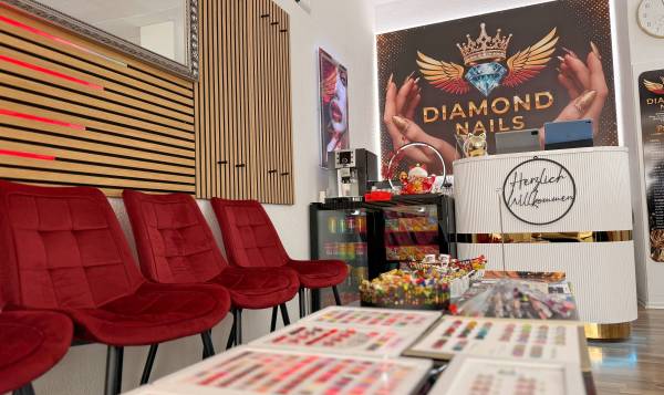 Diamond Nails 
