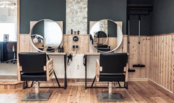 Akkurat Hair Beauty & Café