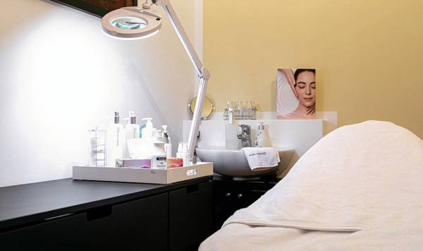 Friseursalon YANA in Halle