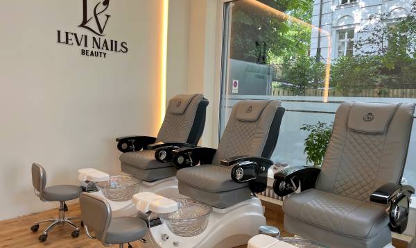 LEVI NAILS BEAUTY