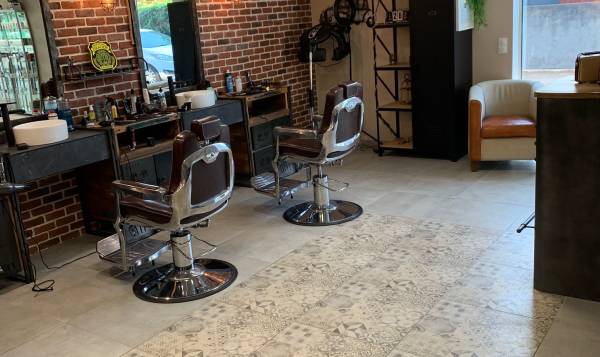 STEAMBOX BARBER SHOP