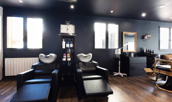 Los Barbeiros Paris Barbershop