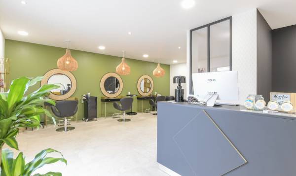 Le kiosque - Jean Eloi Vitry Coiffeur mixte barbier 