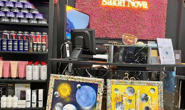 Salon Nova