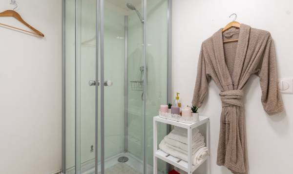 Institut de Beauté - Eiffel Shop 