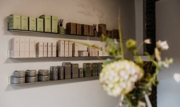 CORINNA BRAEUNIGER ART OF BEAUTY