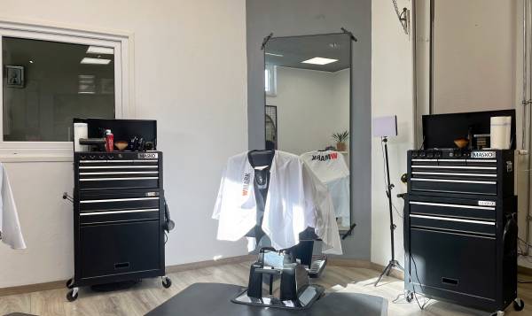  Fade Lounge Barbershop