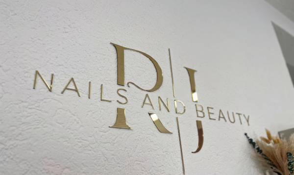RJ_Nails and Beauty & Feelit.tattoo